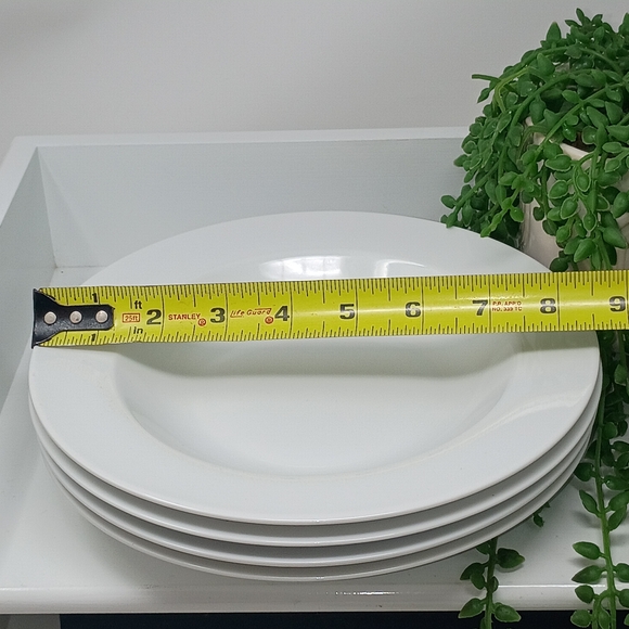 Avenue Classic White Dinnerware Set - Picture 3 of 4